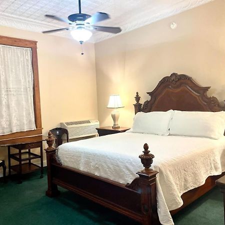 The Eastland Historic Hotel- Imperial Room Экстерьер фото